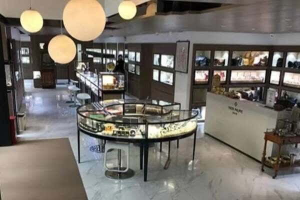 张家口市桥东佳哥鉴酒商行